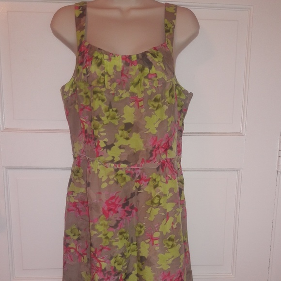 Banana Republic Dresses & Skirts - Banana Republic  Green & Pink Sheath Dress